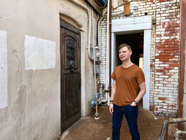 Faulkner Alley is one of the coolest things to do in Oxford, Mississippi. It's one of the things that may make Oxford, MS worth visiting.